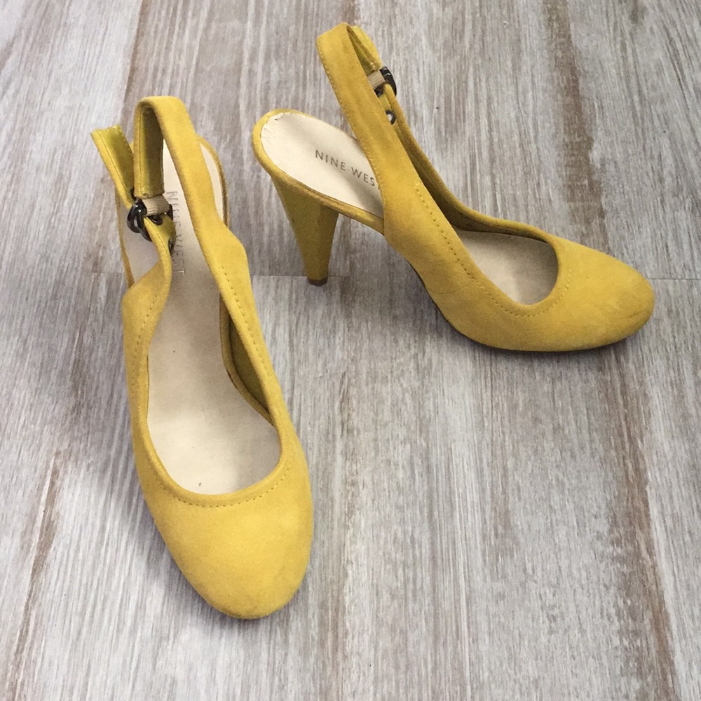 Nine West yellow sling back pumps! 4 inch heel.